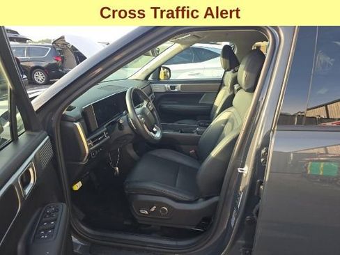 Used 2025 Hyundai Santa Fe SEL image 10