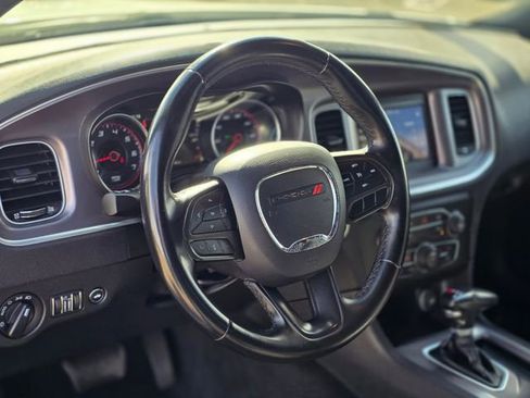 Used 2022 Dodge Charger SXT image 13