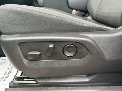 Used 2025 Chevrolet Silverado 2500 LT w/ Safety Package image 17