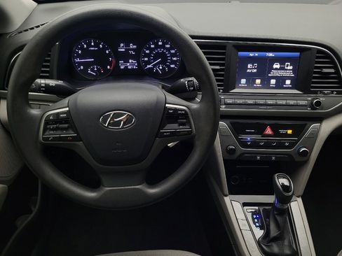 Used 2017 Hyundai Elantra SE FWD image 22