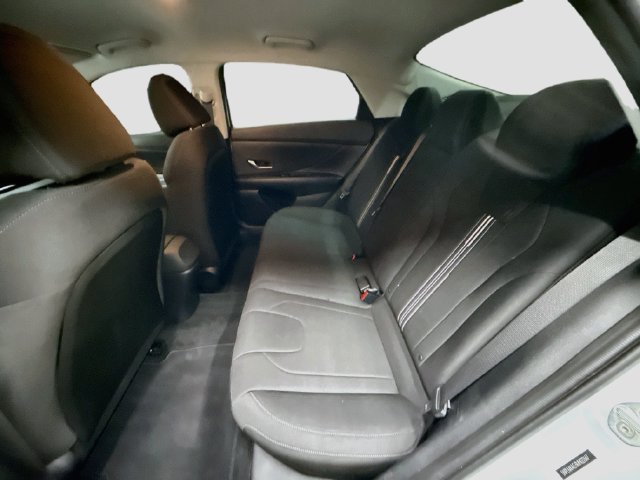Used 2021 Hyundai Elantra SEL FWD image 24