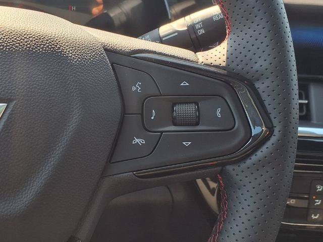 New 2026 Chevrolet Trax RS w/ Sunroof Package FWD image 20