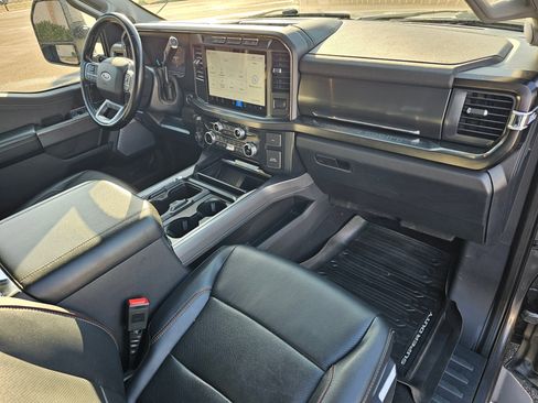 Used 2023 Ford F350 Lariat image 15