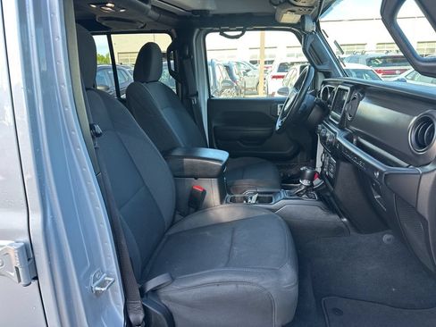 Used 2022 Jeep Wrangler Unlimited Sport AWD/4WD image 25