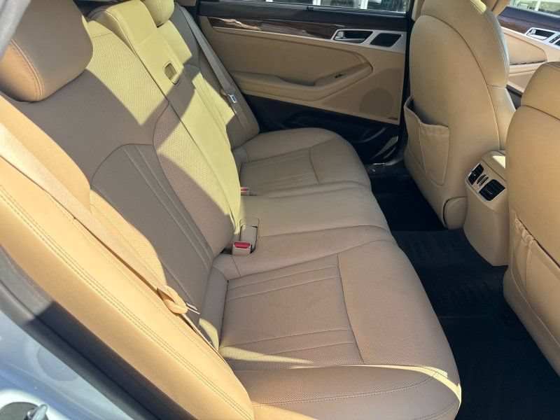 Used 2015 Hyundai Genesis 3.8 w/ Option Group 02 RWD image 20