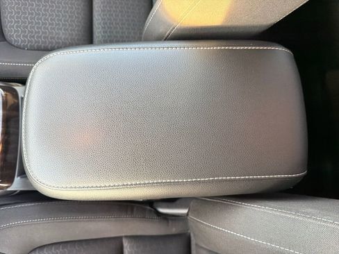 Used 2022 GMC Canyon Elevation image 24