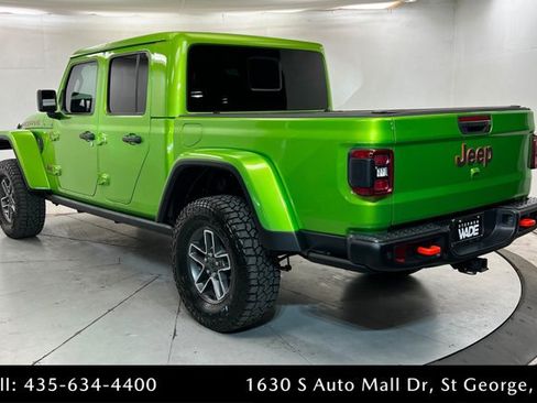 Used 2025 Jeep Gladiator Mojave AWD/4WD image 3