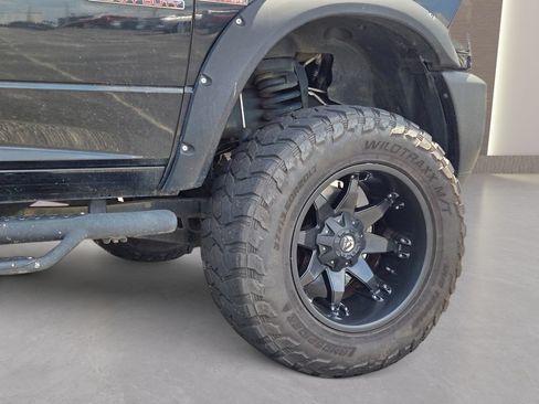 Used 2014 RAM 2500 Tradesman w/ Chrome Appearance Group AWD/4WD image 10