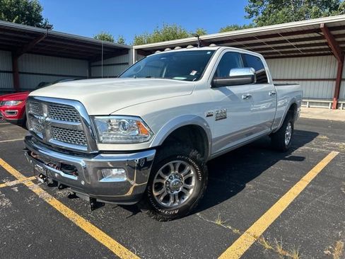 Used 2018 RAM 2500 Laramie w/ Snow Chief Group AWD/4WD image 13