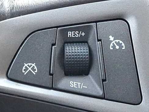 Used 2011 Buick LaCrosse CXL image 20