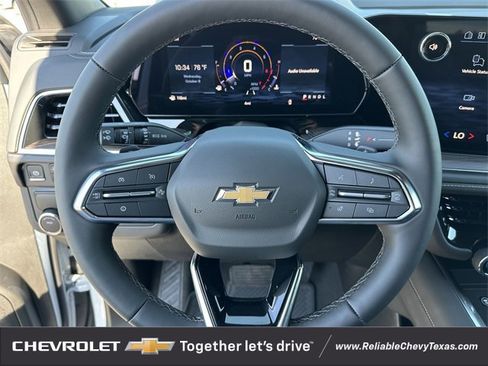 New 2026 Chevrolet Suburban Premier image 13