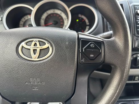 Used 2015 Toyota Tacoma 2WD Access Cab image 24