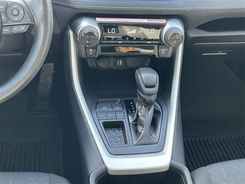 Used 2024 Toyota RAV4 XLE image 21