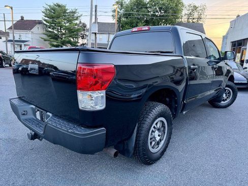 Used 2010 Toyota Tundra 4x4 CrewMax image 8