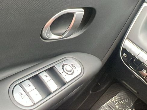 Used 2024 Hyundai Ioniq 5 SEL image 34