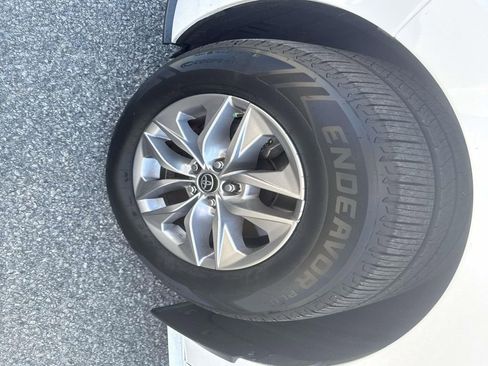 Certified 2023 Toyota Sienna LE image 11