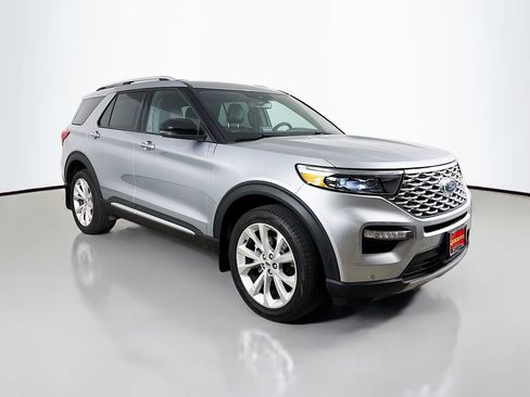 Used 2024 Ford Explorer Platinum w/ Technology Package image 1