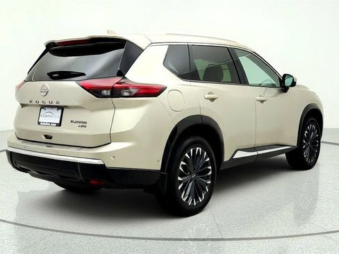 Used 2024 Nissan Rogue Platinum w/ Platinum Premium Package AWD/4WD image 5