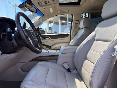 Used 2019 GMC Yukon XL Denali w/ Denali Ultimate Package AWD/4WD image 33
