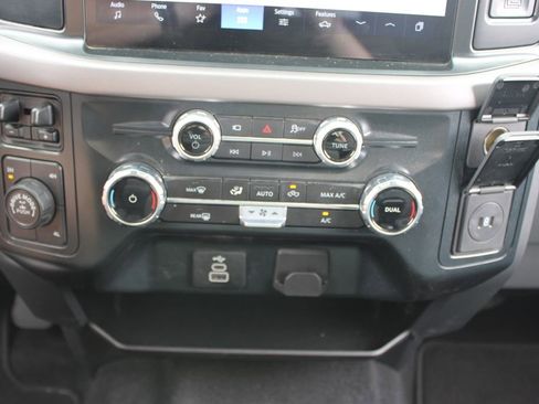 Used 2025 Ford F150 XLT w/ Equipment Group 301A Standard image 29