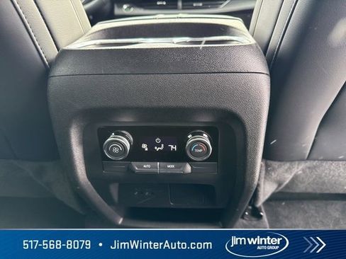 Used 2025 Buick Enclave Preferred image 19