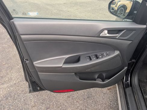 Used 2020 Hyundai Tucson Sport FWD image 14