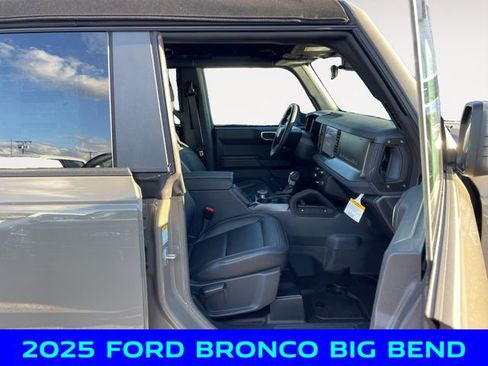 New 2025 Ford Bronco Big Bend w/ Black Diamond Package image 15