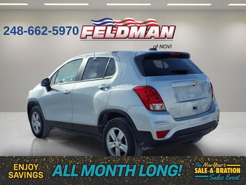 Used 2022 Chevrolet Trax LS w/ Tint and Cruise Package image 7