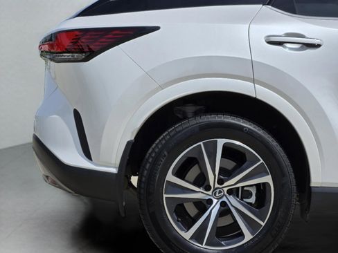 Used 2023 Lexus RX 350h w/ Cold Area Package image 31