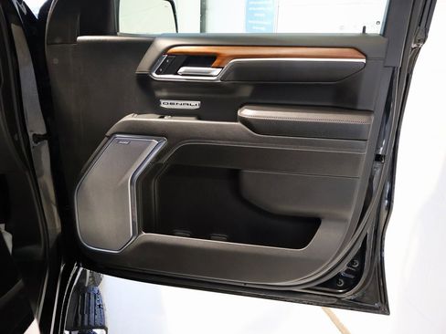 Certified 2023 GMC Sierra 1500 Denali image 37
