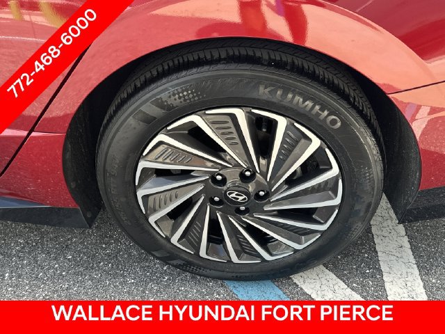 Used 2025 Hyundai Sonata Limited FWD image 10