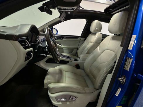 Used 2020 Porsche Macan S image 9