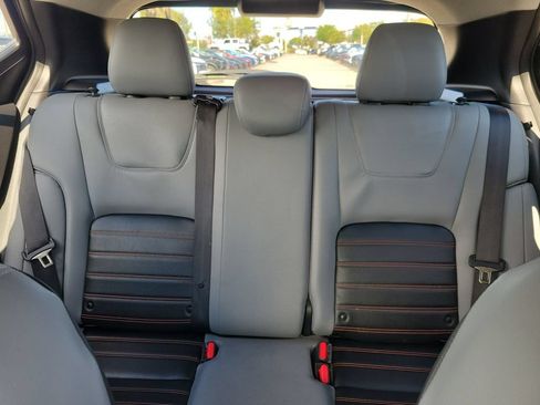 Used 2023 Nissan Kicks SR w/ SR Premium Package FWD image 17