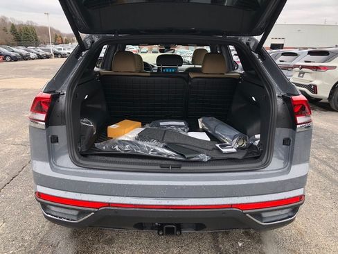 New 2026 Volkswagen Atlas Cross Sport SE AWD/4WD image 31