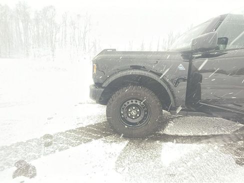 Used 2022 Ford Bronco Black Diamond image 24