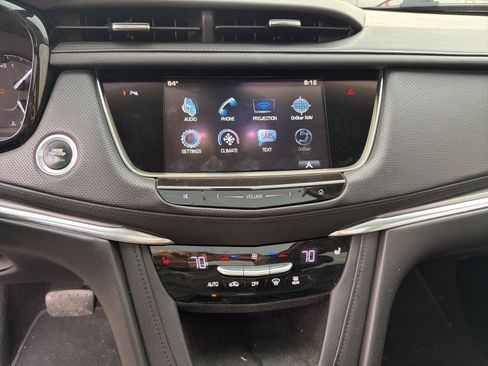 Used 2017 Cadillac XT5 Luxury image 18