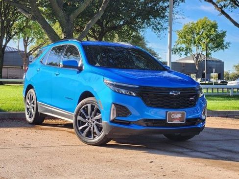 Used 2024 Chevrolet Equinox RS image 2