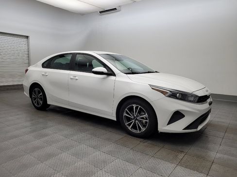 Used 2022 Kia Forte LXS w/ LXS Technology Package image 11