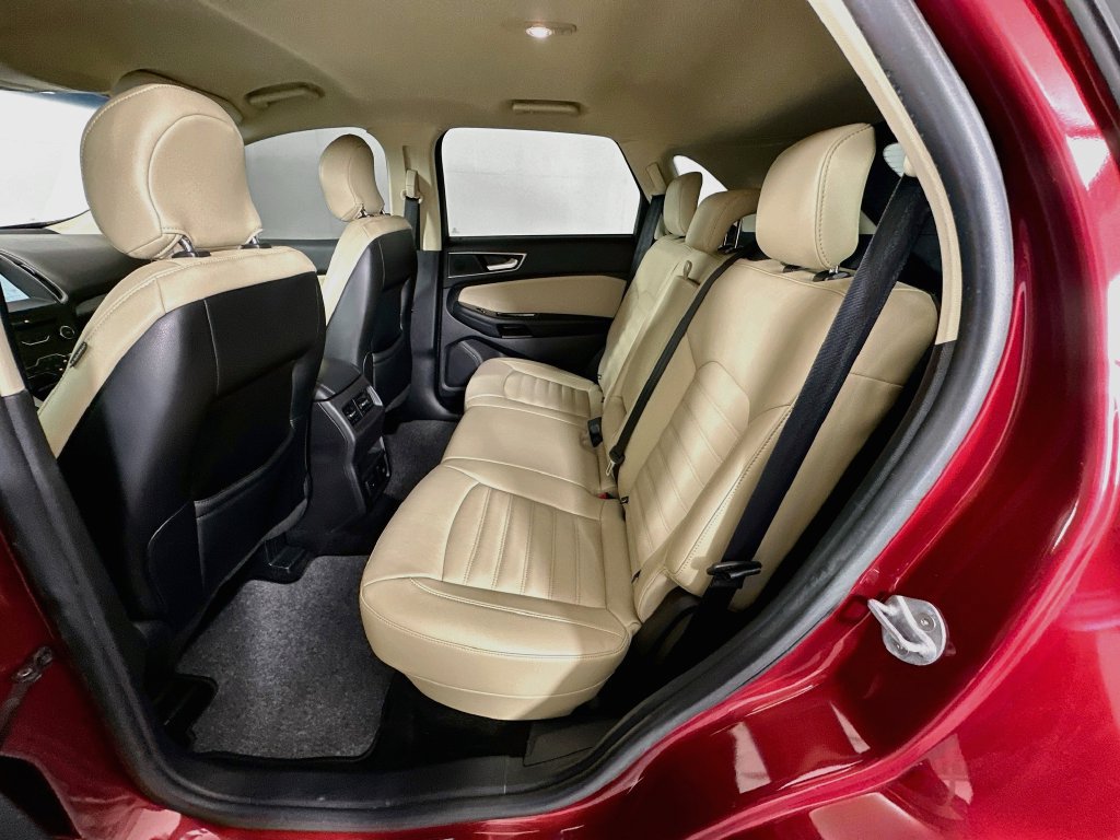 Used 2018 Ford Edge SEL w/ Equipment Group 201A FWD image 24
