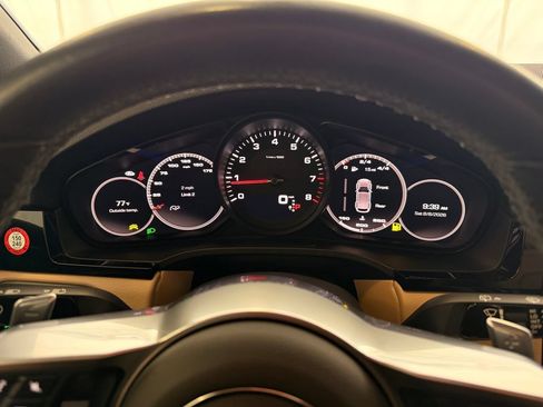 Certified 2021 Porsche Cayenne AWD/4WD image 21