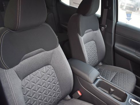Used 2026 Nissan Kicks SV w/ SV Premium Package FWD image 47