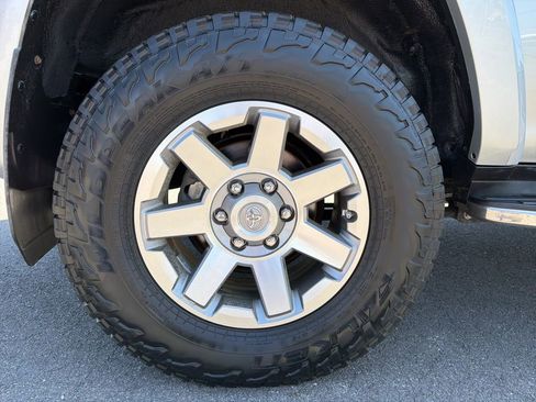 Used 2016 Toyota 4Runner Trail Premium AWD/4WD image 13