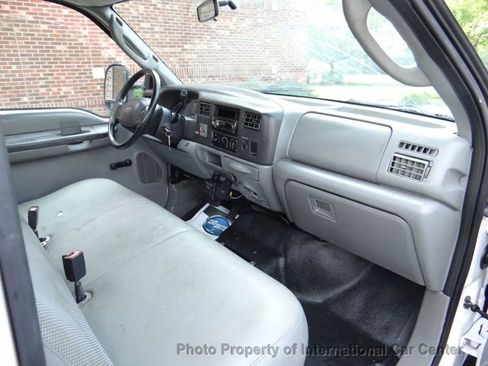 Used 2004 Ford F350 2WD Regular Cab Super Duty image 12