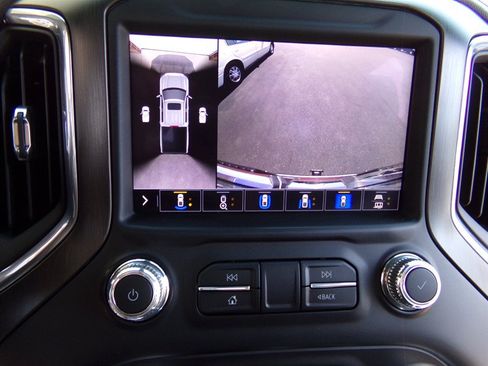 Used 2021 GMC Sierra 1500 AT4 w/ AT4 Premium Package AWD/4WD image 38