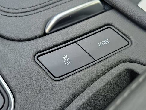 Used 2024 Cadillac XT5 Luxury FWD image 29