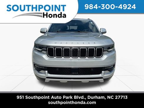 Used 2022 Jeep Wagoneer Series II AWD/4WD image 2