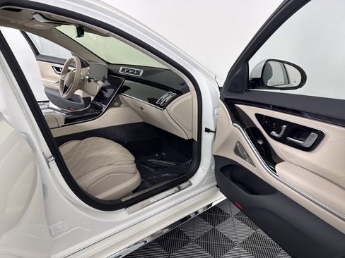 Certified 2023 Mercedes-Benz S 580 4MATIC Sedan image 22