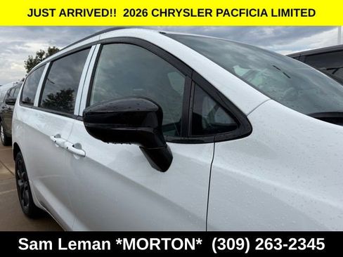 New 2026 Chrysler Pacifica Limited w/ S Appearance Package image 5