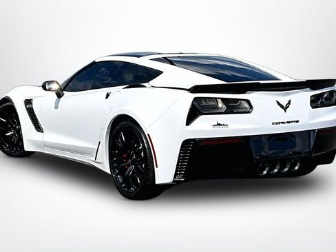 Used 2016 Chevrolet Corvette Z06 w/ 3LZ Preferred Equipment Group RWD image 5