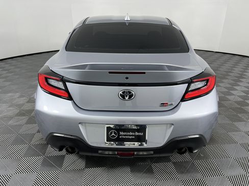 Used 2023 Toyota GR86 Premium image 11